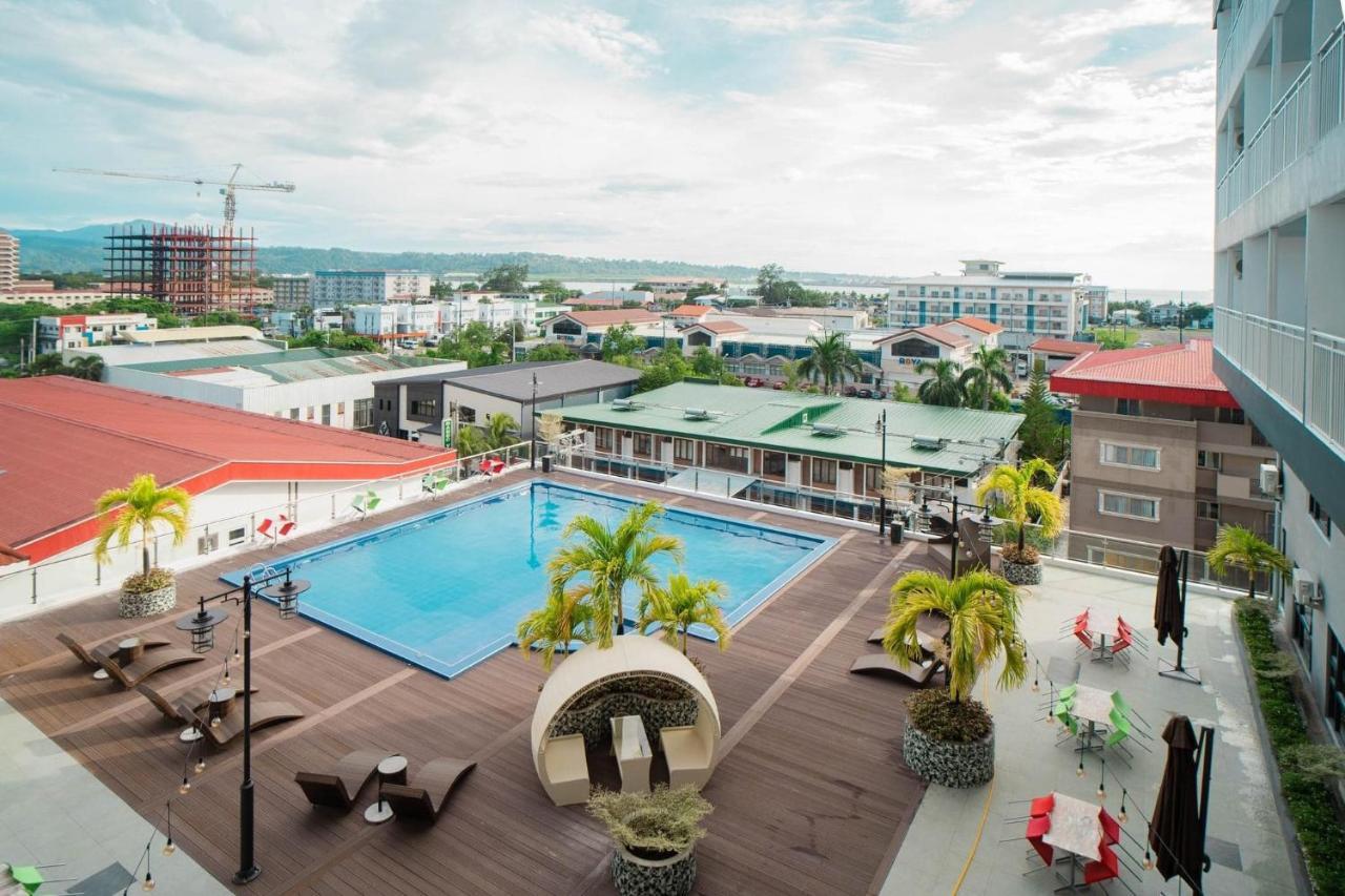 اولونجابو Subic Riviera Hotel And Residences المظهر الخارجي الصورة